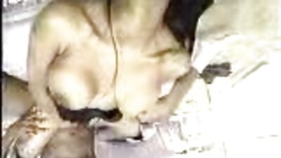 भव्य श्यामला मनोरंजनासाठी एक शक्तिशाली स्लॉन्ग आवश्यक आहे